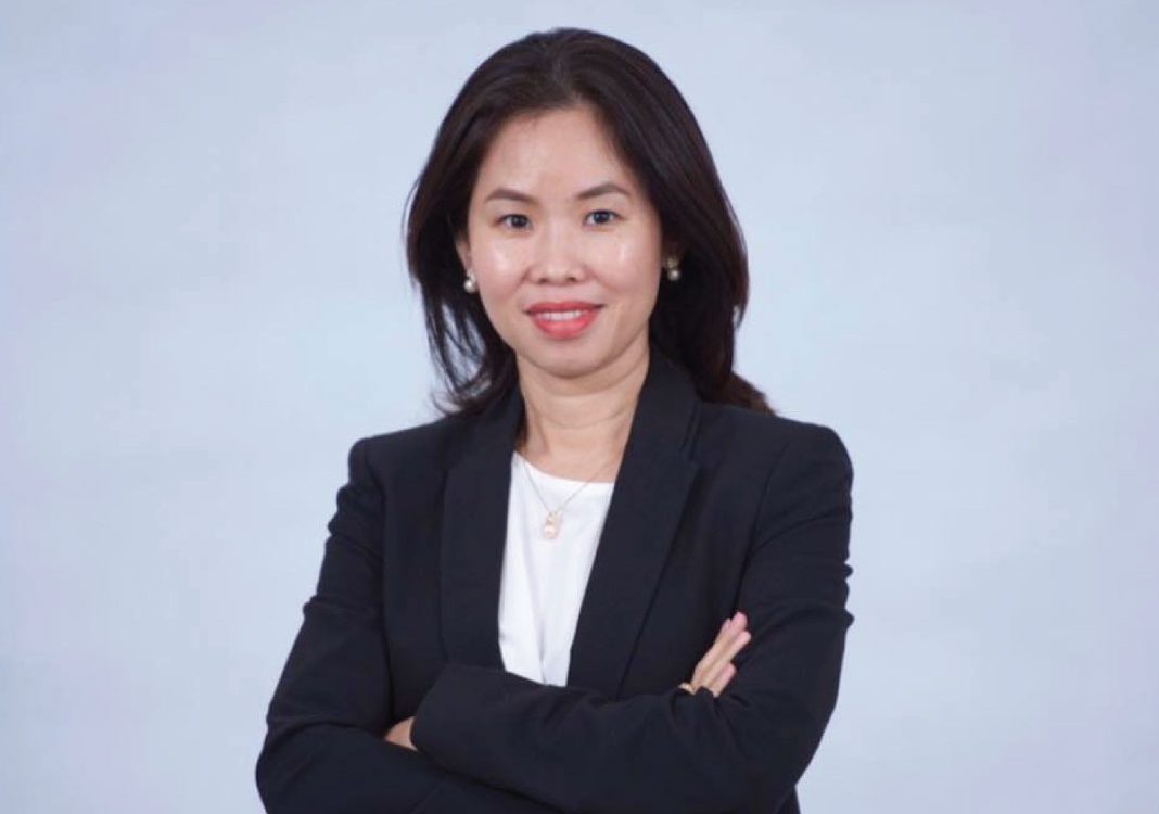 លោកស្រី ហេង ធីតា